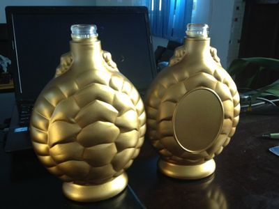 酒瓶噴涂絲印燙金貼花加工的價格與廠家選擇指南