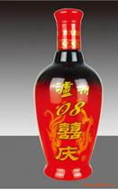 晶白與高白料玻璃瓶 從蒙砂到噴涂，多樣工藝賦能酒水包裝